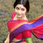 Jasnya Jayadeesh Instagram - A classy lady is like gold among charcoals, a rare find, someone you do not see around. ❤️ 📸 @arun_anedath ❤️ @neethu_jayan2 ❤️