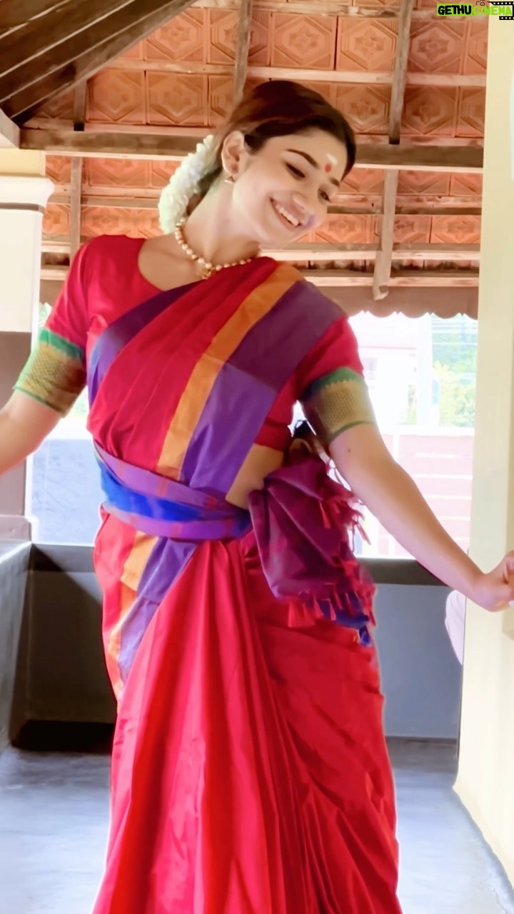 Jasnya Jayadeesh Instagram - Hridayathin thanthiyil 🥰 Choreo @bijudhwanitarang 🤗❤️mash Beautiful cover by @ishaandev_official chetan ❤️ . Vc @arun_anedath ❤️