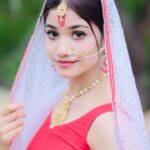 Jasnya Jayadeesh Instagram - Radhe krishna 🥰🙏 May Lord Krishna give you strength and inspire you to face all problems in life with great courage. Happy Krishna Janmashtami! 🦚 Dop 📸 @aju_bhuvanendran ❤️ . #happyjanmashtami #janmashtami #janmashtamispecial #sreekrishnajayanthi