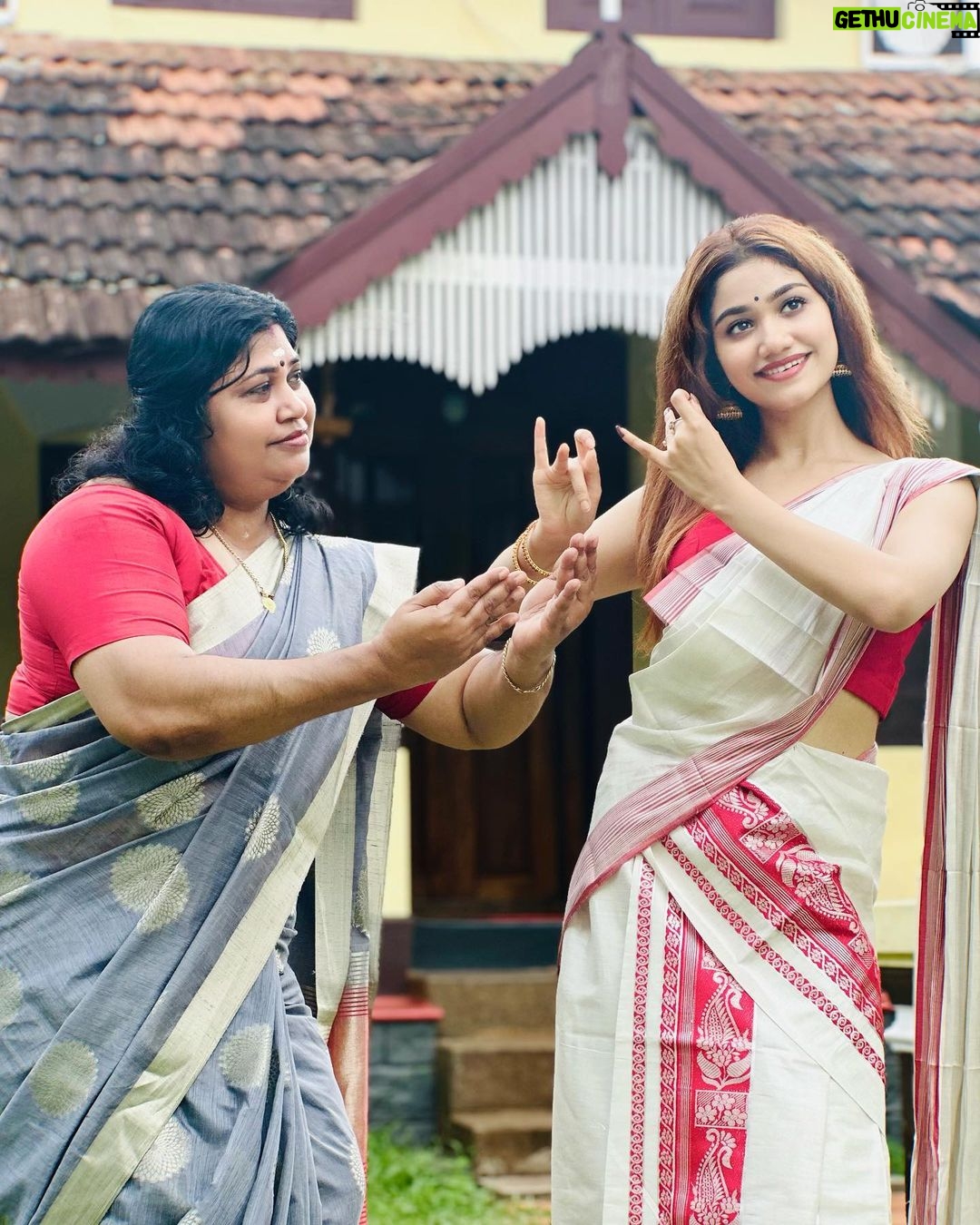 Jasnya Jayadeesh Instagram - Happy birthday to the Wonderwoman of my life 😘❤️ @neethu_jayan2 amma You've taught me everything I know, guided me through life's most difficult moments, and inspired me to keep going along the way. Words will never explain just how much that means to me. Trust me , you are the strongest lady I’ve ever came across ❤️
