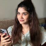 Jasnya Jayadeesh Instagram - Posting some random dumb pics 😁❤️comment ur fav 😜 📸 @neethu_jayan2 ❤️😘