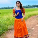 Jasnya Jayadeesh Instagram - തൃക്കാർത്തികാദിനാശംസകൾ 🥰❤️ Swipe 👉🏻👉🏻 👗 @classymissyin ❤️ 📸 @arun_anedath ❤️