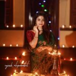 Jasnya Jayadeesh Instagram - May the glow of diyas light up your path with happiness and prosperity. Happy Diwali 🪔❤️ . Pc @sajeesh_blackstone 👗 @ar_handlooms_kuthampully