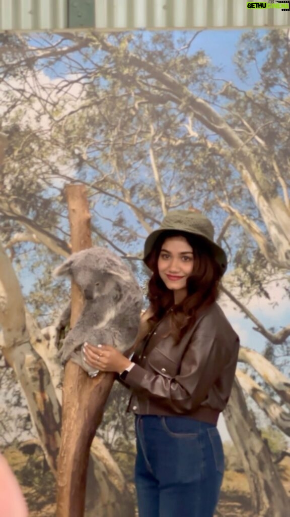 Jasnya Jayadeesh Instagram - Vibin wid kangaroos 🦘 and koala’s 🐨 in Australia 🇦🇺❤️ . 📸 @neethu_jayan2 ❤️ @devanandha.malikappuram @sreyajayadeepofficial____ @pranavks95