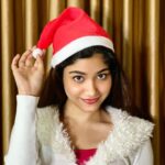 Jasnya Jayadeesh Instagram – Christmas isn’t just a day, it’s a frame of mind. Merry 🎄 Christmas ❤️
.
📸 @neethu_jayan2 😘😘😘
#merrychristmas #christmas #instamodels