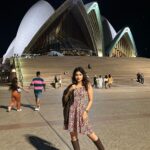 Jasnya Jayadeesh Instagram – @operahouseto Sydney ❤️ Australia 🇦🇺 
.
@neethu_jayan2 @devanandha.malikappuram @sreyajayadeepofficial____ @sharon_shelz Opera House, Sydney Australia