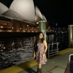Jasnya Jayadeesh Instagram – @operahouseto Sydney ❤️ Australia 🇦🇺 
.
@neethu_jayan2 @devanandha.malikappuram @sreyajayadeepofficial____ @sharon_shelz Opera House, Sydney Australia