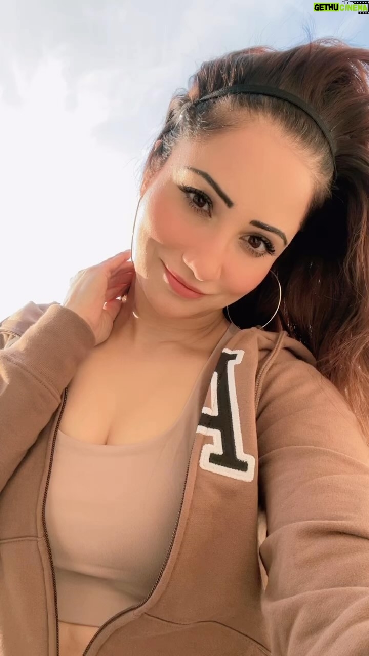 Jazz Sodhi - 699 Likes - 🤎🤎🤎🤎🤎🤎
#reels #reelsinstagram #instagram #trending #viral #explore #love #instagood #explorepage #tiktok #reelitfeelit #india #follow #photography #fyp #reel #instadaily #followforfollowback #reelsvideo #likeforlikes #like #fashion #memes #foryou #reelkarofeelkaro
#happyjazzsodhi