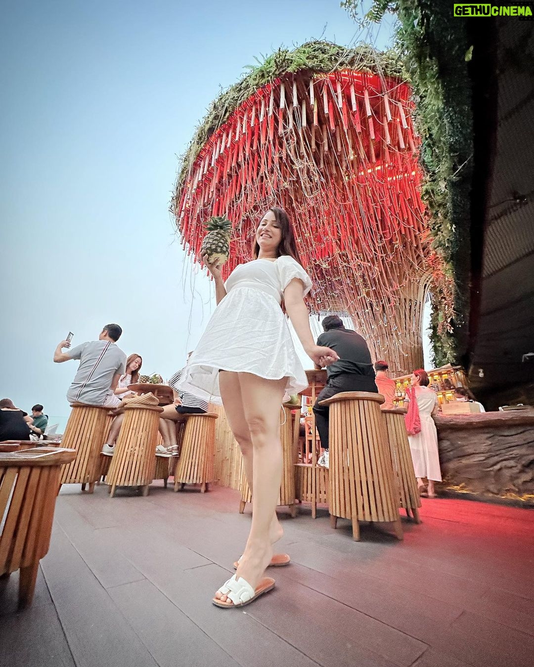 Jazz Sodhi Instagram - What happens on the rooftop πΎπ₯³ stays on the rooftop πππ π§π»ββοΈπ§π»ββοΈπ§π»ββοΈπ§π»ββοΈπ§π»ββοΈπ§π»ββοΈπ§π»ββοΈ Tichuca Rooftop Bar