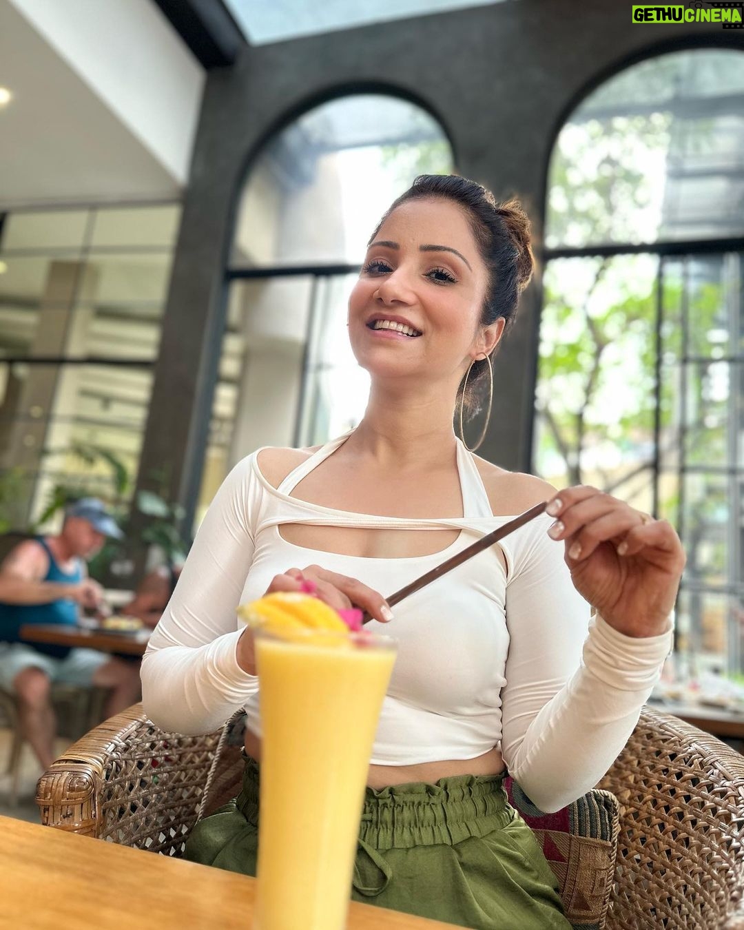 Jazz Sodhi Instagram - π§π»ββοΈπΈππ§‘ Hern Coffee and Bistro