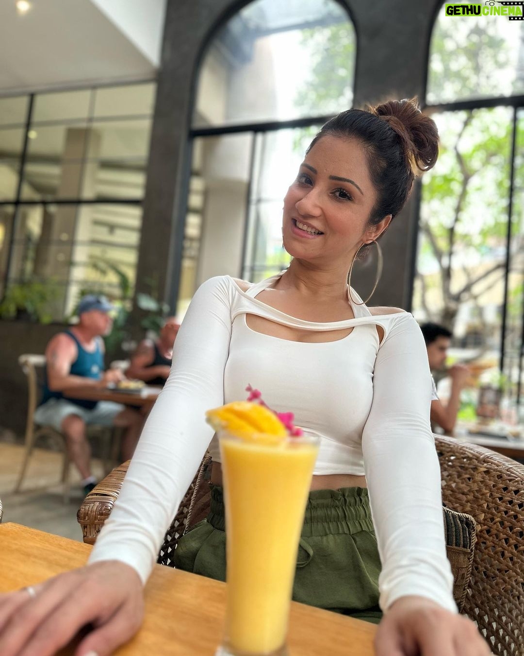 Jazz Sodhi Instagram - π§π»ββοΈπΈππ§‘ Hern Coffee and Bistro
