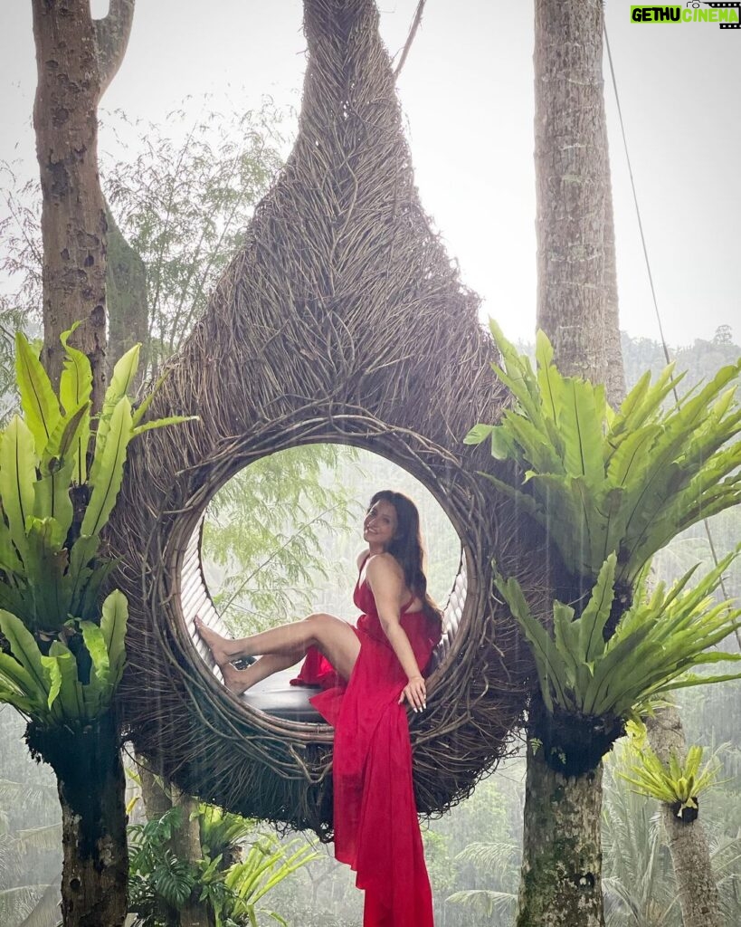 Jazz Sodhi Instagram - Dear Bali ❤️ you make my heart smile 🥰🌺🧚🏻‍♀️🎉 #bali #baliindonesia #balitrip #balidaily #friends #girltravellife #girlstrip Ubud, Bali, Indonesia