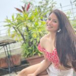 Jazz Sodhi Instagram - 🌸 #jazzsodhi #love #instagood #fashion #photooftheday #beautiful #art #photography #happy