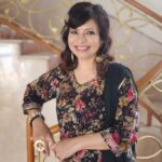 Jennifer Mistry Bansiwal Instagram - You never go out of style with the simplest Indian clothes... Outfit @banicollection1313 Pic @bobbybansiwal Muah @makeup_by_bhavikajain #jennifermistrybansiwal #bobbybansiwal # #mayurbansiwal #collaboration #salwarkameez Hiranandani, Powai
