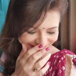 Jennifer Mistry Bansiwal Instagram - Muskurahate jhoothibhi ho sakti hai, Chehre ko padhna nahi, samajhna sikhiye #jennifermistrybansiwal #jmb #jmbreels