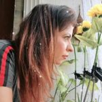 Jennifer Mistry Bansiwal Instagram - Where attention goes, energy flows...#jennifermistrybansiwal #jmb #youtubeshorts #youtubeshorts Hiranandani Garden Powai