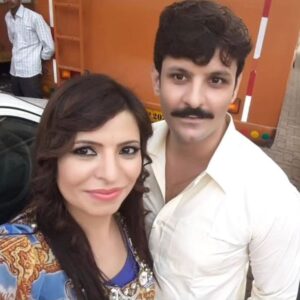 Jennifer Mistry Bansiwal Instagram - UNIMAGINABLE ONE YEAR WITHOUT YOU.... @ronald_mistry ... YOU LEFT US TODAY MALCOLM... Kabhi nahi socha tha hum bichad jaenge...woh vaade, woh kasme, woh saath, har shabd hai yaad.... Bhai, why you had to leave, itni kya jaldi thi, apno ko chhodkar kyu jaana tha, not fair 😔... that too when i needed you the most... feel superrrrrr lonely without you... the only good thing is that after you, you gifted us your daughter Roshanara( usko to tujhe dekhna bhi nahi naseeb hua)... There's not even one family gathering which doesn't have your topic... you were the jaan of all the gatherings...pata nahi tere bina kaise zinda hu mai...Not even one day passes without your thought... the way you motivated me, kept me grounded, loved me, praised me, made me realise self worth...where do i get that strength from! ... miss all the time you made me laugh, miss your anger whenever i didn't give time to talk to you,  miss your pataoing me... miss you Maloo... Labbo....kuchikikuku... DIDI MISSES YOU SOOOOOOOOOOOO ♾️ MUCH... SORRY whenever I hurt you or did anything wrong... you were the best thing happened to me ever... I wish i valued you more that time... FORGIVE DIDI... till we meet again after I die...