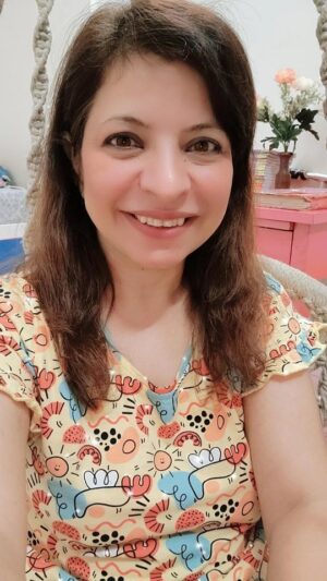 Jennifer Mistry Bansiwal Instagram - Bees saal aaj...
Today I have completed 20 years in acting career... 
14th Dec 2003 I did my first role in KKUSUM ( BALAJI TELEFILMS )... Just a single dialogue scene... God has been kind and so is the audience showering their love and blessings... keep showering your blessings same way in the upcoming years...
Thank you thank you thank you...
#jennifermistrybansiwal #jmbreels #jmb