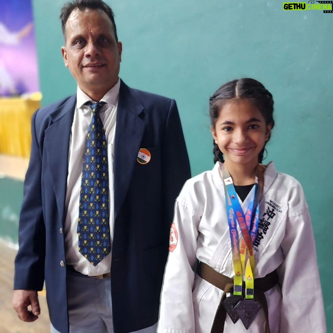 Jennifer Mistry Bansiwal Instagram - Lekissha won bronze medal in Kata and Kumite both in Shotocup... thanks @baduumesh for the training #jennifermistrybansiwal #jmb #lekisshamistrybansiwal #Lekissha #jenissha #bobbybansiwal #mayurbansiwal #karate #competition Andheri Sports Complex