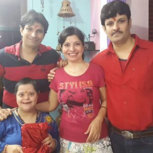Jennifer Mistry Bansiwal Instagram - UNIMAGINABLE ONE YEAR WITHOUT YOU.... @ronald_mistry ... YOU LEFT US TODAY MALCOLM... Kabhi nahi socha tha hum bichad jaenge...woh vaade, woh kasme, woh saath, har shabd hai yaad.... Bhai, why you had to leave, itni kya jaldi thi, apno ko chhodkar kyu jaana tha, not fair 😔... that too when i needed you the most... feel superrrrrr lonely without you... the only good thing is that after you, you gifted us your daughter Roshanara( usko to tujhe dekhna bhi nahi naseeb hua)... There's not even one family gathering which doesn't have your topic... you were the jaan of all the gatherings...pata nahi tere bina kaise zinda hu mai...Not even one day passes without your thought... the way you motivated me, kept me grounded, loved me, praised me, made me realise self worth...where do i get that strength from! ... miss all the time you made me laugh, miss your anger whenever i didn't give time to talk to you,  miss your pataoing me... miss you Maloo... Labbo....kuchikikuku... DIDI MISSES YOU SOOOOOOOOOOOO ♾️ MUCH... SORRY whenever I hurt you or did anything wrong... you were the best thing happened to me ever... I wish i valued you more that time... FORGIVE DIDI... till we meet again after I die...
