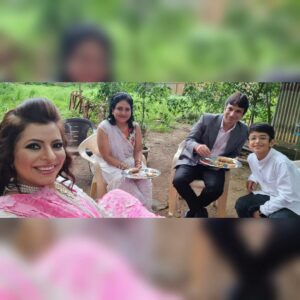 Jennifer Mistry Bansiwal Instagram - This date last year... when my brother Adil @mistry_adil and his family were part of Tmkoc for Navroze Special episode...( the celebration that is shown in the serial after 14 years)... Didn't get a chance to post these pics as my younger brother Malcolm @ronald_mistry was hospitalized and later in passed away in 21 days... you cannot plan life...
... Never imagined life changes in such a short span, Malcolm leaving us forever, me not in serial any more, so called friends and society vanishing from my life , above all this case, not forgetting no one to support except family and few real friends... The more stuff happened the more I became stronger... As I always say, I never plan my life, God has always... God always gave me the best, so going with the flow... the best may come