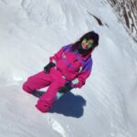 Jennifer Mistry Bansiwal Instagram - Fun in the snow... Pic by my Lekissha #jennifermistrybansiwal #jmb #manali #rohtangpass #snow Rohtang-Pass