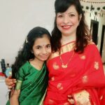 Jennifer Mistry Bansiwal Instagram - Karwa Chauth celebration Mehandi @taslim_mehndi_designer #jennifermistrybansiwal #jmb #bobbybansiwal #mayurbansiwal #Lekissha #lekisshamistrybansiwal #jenissha #karwachauth Hiranandani Garden Powai
