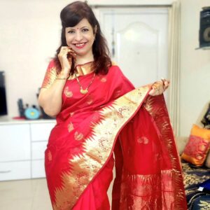 Jennifer Mistry Bansiwal Instagram - Karwa Chauth celebration 

Mehandi @taslim_mehndi_designer

#jennifermistrybansiwal
#jmb #bobbybansiwal
#mayurbansiwal #Lekissha #lekisshamistrybansiwal #jenissha
#karwachauth