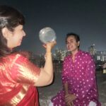 Jennifer Mistry Bansiwal Instagram - Karwa Chauth celebration Mehandi @taslim_mehndi_designer #jennifermistrybansiwal #jmb #bobbybansiwal #mayurbansiwal #Lekissha #lekisshamistrybansiwal #jenissha #karwachauth Hiranandani Garden Powai