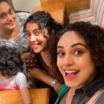 Jewel Mary Instagram - Nahiiiinnu paranja nahiiii !!!! “ vendaaaaa” thats one thing our beautiful nilu baby is sure about !!! But some how I managed her to give me one selfie with her precious lil smile !!! Beautiful Nilu u be fierce and beautiful 🔥voice ur opinions .. explore the world and conquer it just like ur wonderful mother did with her love and creativity! @pearlemaany u are beautiful and the aura of love u possess is incredible!Such lovely people! Bumping into each other was the best part of last night I would say ! And paru u pretty lady @parummaa such a long time 😛 So happy to meet u darlings ❤️❤️❤️❤️❤️ lots of love 😍 @nila.pearlish @srinish_aravind #nila #nilubaby #pearlymaaney