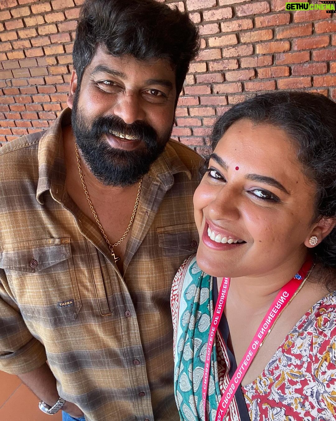 Jewel Mary - 5.1K Likes - Extremely proud and happy to be a part of #antony movie !!!
Getting huge response from everywhere
In theaters near u 🔥🔥🔥🔥🔥
@jojugeorgeactorofficial
@kalyanipriyadarshan
#joshiysir
@einstinmedia