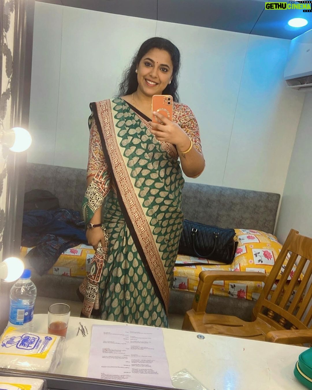 Jewel Mary - 5.1K Likes - Extremely proud and happy to be a part of #antony movie !!!
Getting huge response from everywhere
In theaters near u 🔥🔥🔥🔥🔥
@jojugeorgeactorofficial
@kalyanipriyadarshan
#joshiysir
@einstinmedia
