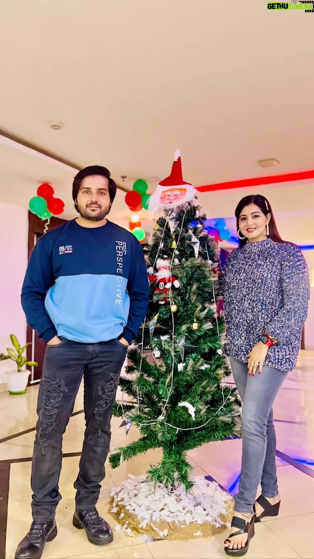 Jina Samal - 11.1K Likes - #merrychristmas #rudzeen #ରୁଦ୍ରଜିନା🎄🍫🍰❤️❤️😇👩❤️👨🧿
