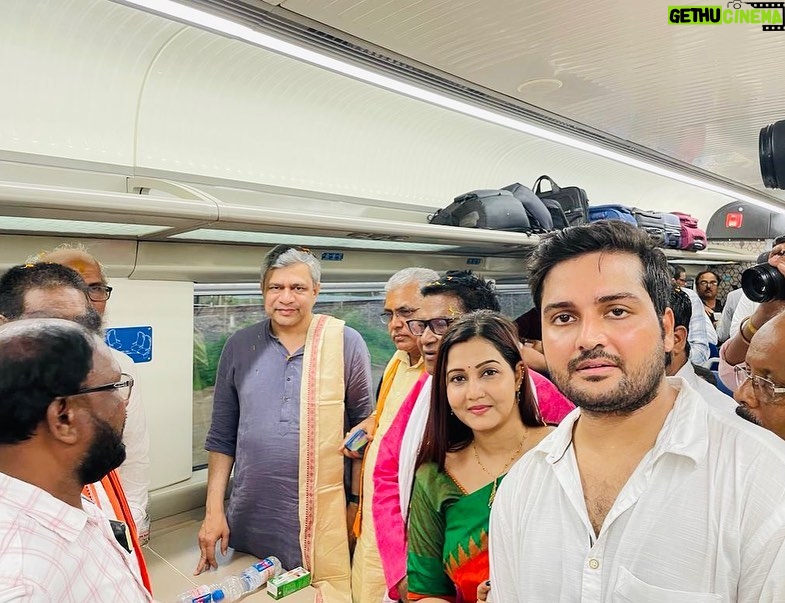 Jina Samal Instagram - #vandebharatexpress train inaugural ceremony 🇮🇳at balasore with honorable railway minister Sri @ashwini.vaishnaw sir , honorabel MP Sri @pratap.sarangi nana🙏it’s a proud moment for us🤞#gratitude #bandebharatexpress 👏 Missile City Baleswar