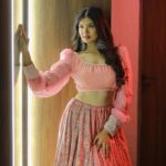 Jolly Rathod Instagram - Dolled Up for a Wedding Show in Ahmedabad.. Clicks by : @jaxy_not_jeksy (fondly known as ‘Masiha’ in my world..😄🫶🏻) Wearing : @krishnadesigns @dreamcloset_india Costume coordinated by : @almaari_by_kranti Jewellery : @the_beta_girl MUAH : @divya_makeover_27 Ahmedabad, India