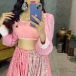 Jolly Rathod Instagram - Pink was the mood for last to last night’s show in Ahmedabad..🩷 Wearing : @dreamcloset_india Jewellery : @the_beta_girl MUAH : @divya_makeover_27 Thanks @almaari_by_kranti You know for what..😄🫶🏻 Ahmedabad, India