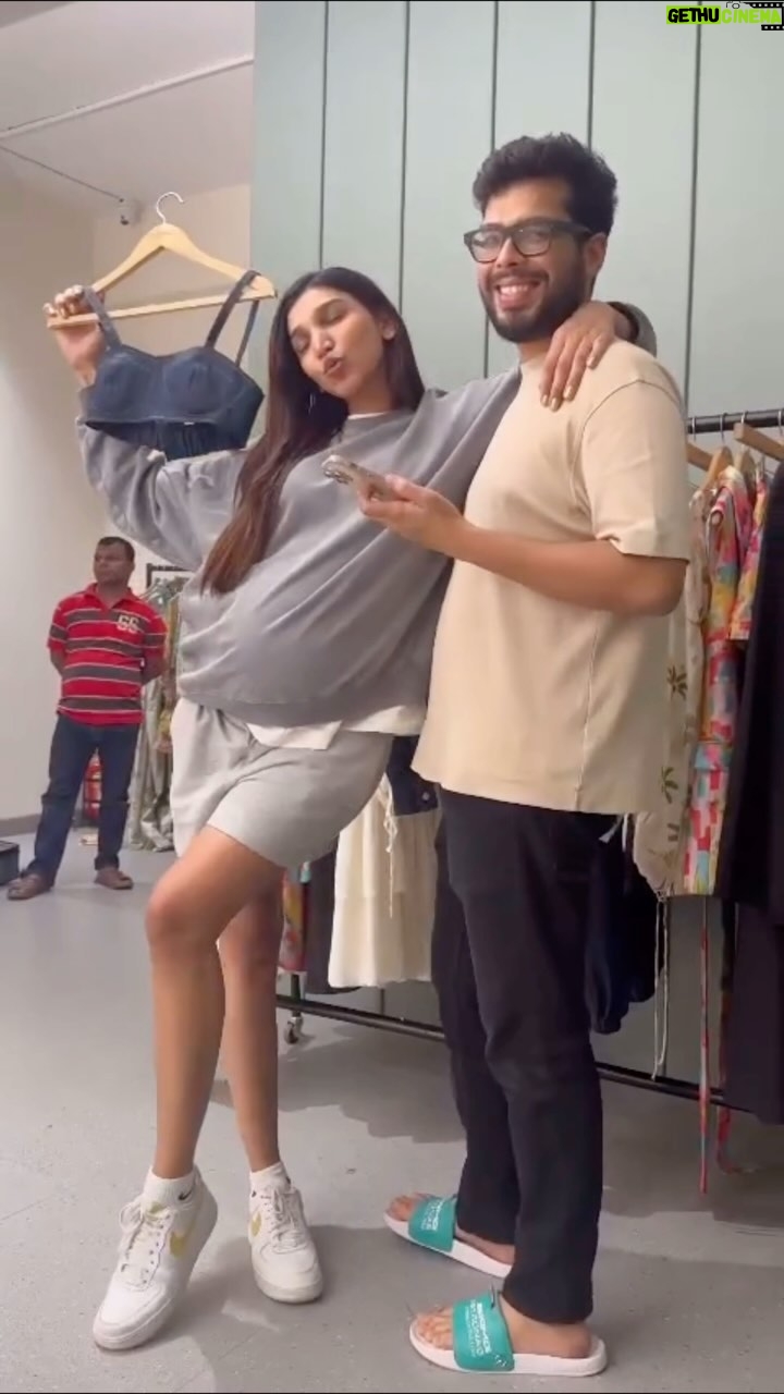 Juhi Godambe Instagram - @arabellaaofficial’s newest collection Moroccan Dive now LIVE on www.arabellaa.com ❤️🌴 • This collection is all heart! My team and I designed it rushing against time, right from conceptualising to getting into production and finally shooting. I wanted to be a part of the shoot before the baby came, and we wrapped up the shoot just in time! Hope you enjoy it as much as we loved creating it 🥰 @arabellaaofficial . . #moroccandive #arabellaa The Honest Studio