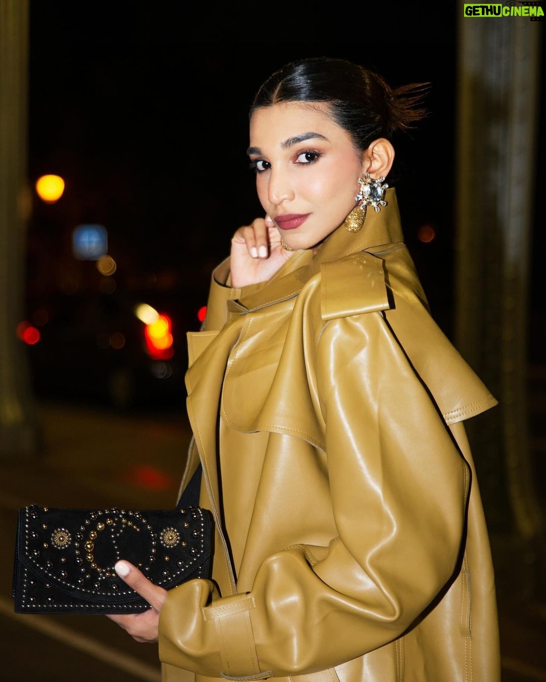 Juhi Godambe Instagram - Night in Paris with @louboutinworld ❤️ . . Wearing @normakamali @revolve Earrings @amamajewels Bag & Shoes @louboutinworld #jginparis