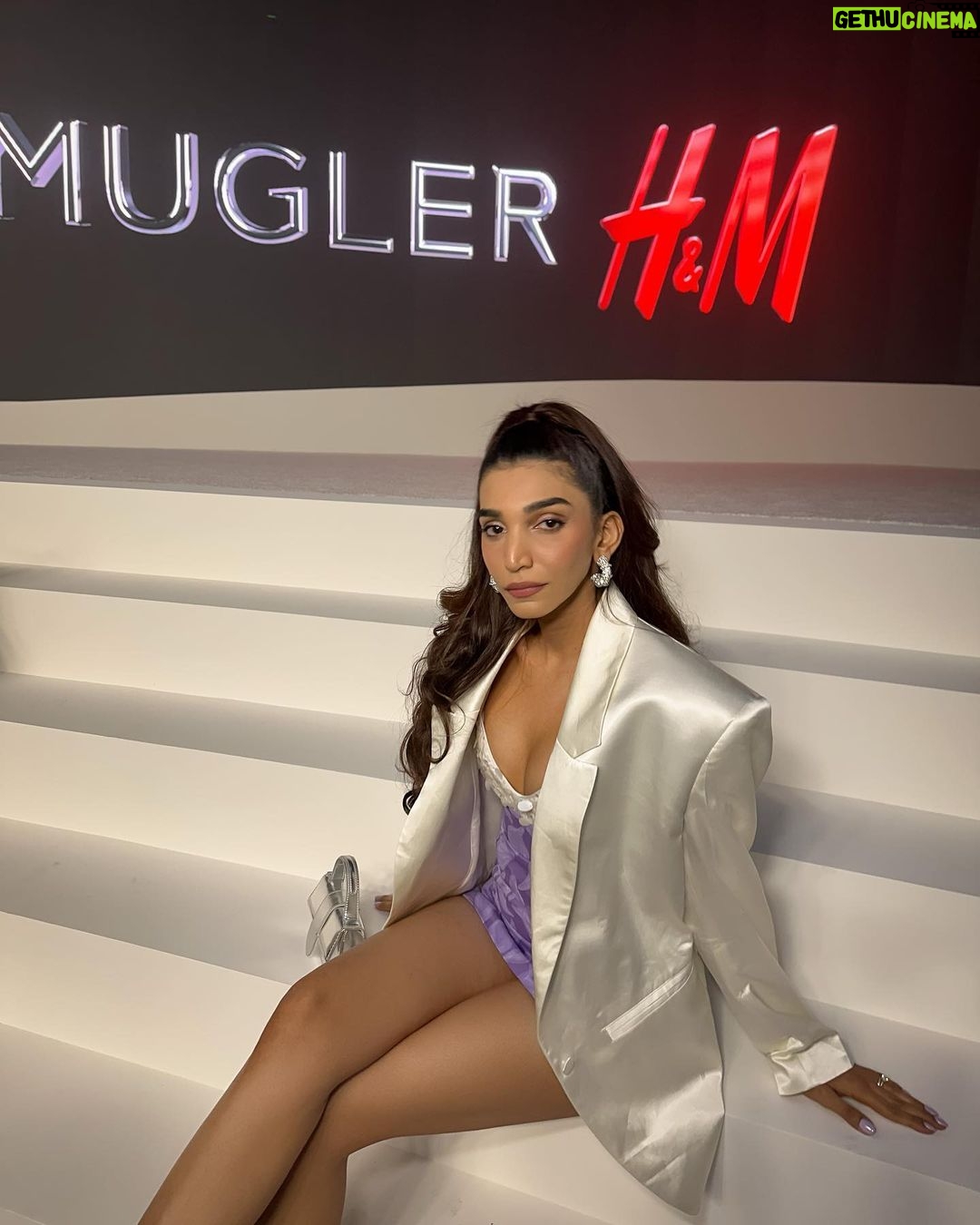 Juhi Godambe Instagram - From the most epic night at the #MuglerHM collection launch in New York 💥 @muglerofficial @hm . . . #hmindia #jginnewyork New York, New York