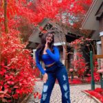 Kaavya Arivumani Instagram - Late for kinni kinni☺️💙 Authentic aura and atmosphere here is❤️ Thankyou for having me 😌❤️ @morickapresort Vibing here somuch ! #kaavya#kaavyaarivumani Morickap Resort