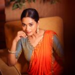 Kaavya Arivumani Instagram – Swipe and sing the song inayae ππΆπ§‘
Shot by @studio212_photography
Styled by @indu_ig
Makeup @vishaa_hairandmakeup
Drapist @anu_hairstylist_sareedrapist
Wearing @varshamaran_official
Earring @fineshinejewels
#kaavya#kaavyaarivumani