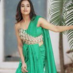 Kaavya Arivumani Instagram – Green-tastic ππ
Costumes – @f2f_designerboutique
Stylist – @keziah_costume_stylist
Photographer – @camerasenthil
Makeup – @jeevya_makeoverartistry
Hair – @purpleplusnagu
Shoot Organized by @rrajeshananda