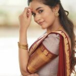 Kaavya Arivumani Instagram - இனிய தீபாவளி நல்வாழ்த்துக்கள் 🩷✨ Costumes - @kaarigai.sarees Photographer - @camerasenthil Makeup - @jeevya_makeoverartistry Hair - @purpleplusnagu Shoot by @rrajeshananda #kaavya#kaavyaarivumani