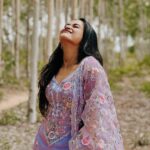 Kaavya Arivumani Instagram - Out here leavinnn! ✨ Swipe left to see the randoms!!📸 Salwar suit from @sarees_wholesale_collection #kaavya#kaavyaarivumani