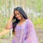 Kaavya Arivumani Instagram - Out here leavinnn! ✨ Swipe left to see the randoms!!📸 Salwar suit from @sarees_wholesale_collection #kaavya#kaavyaarivumani