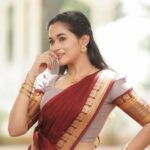 Kaavya Arivumani Instagram - ✨✨ Costumes - @kaarigai.sarees Photographer - @camerasenthil Makeup - @jeevya_makeoverartistry Hair - @purpleplusnagu Shootorganised by @rrajeshananda #kaavya#kaavyaarivumani