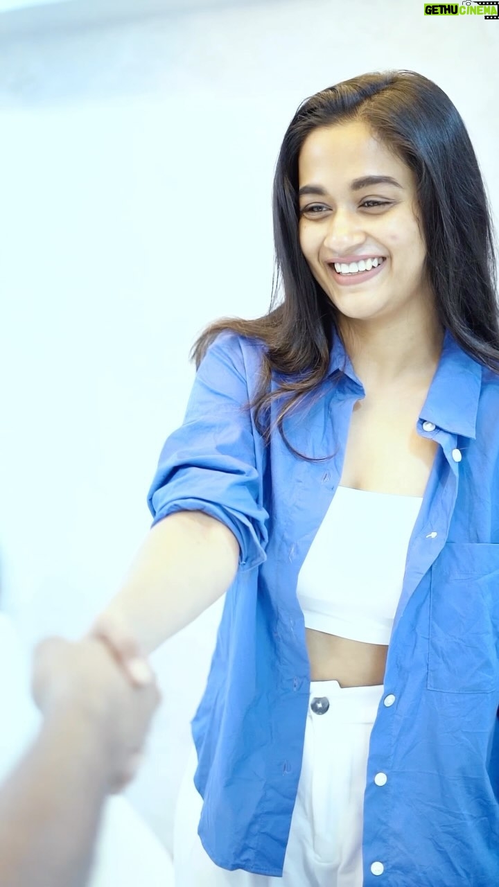 Kaavya Arivumani Instagram - All smiles 💙 Skin Brightening Expert in Chennai. Are you Craving Long-Term for Healthy Skin? Then, Plant Plasma Treatment is for you. Plant Plasma Laser improves the appearance of: ☑️Oily, acne-prone skin ☑️Dry skin ☑️Uneven skin tone ☑️Fine lines and wrinkle’s ☑️Hyperpigmentation ☑️Sun damage ☑️Age spots ☑️Blackheads For Details Contact: +91 9003444435 NO Hydroquinone. NO Steroids. NO Addictive Drugs. NO side effects. Plant Plasma skin rejuvenation treatment has stem cell technology for skin brightening to creating more collagen. Thus it gives result in skin whitening and youthful appearance. DERMI JAN SKIN HAIR & LASER CLINIC O.No.96/New. 74, ANAMTHAM TOWERS 3rd Floor, GN Chetty Road, T.Nagar, Chennai -600017 Landmark (Near Vani Mahal) ☎️ 9003444435 #actress #skincare #skinroutine #skinclinic #dermijan #chennai #reelsinstagram #tamilreels #reelsindia #treandingreels #drdaisy