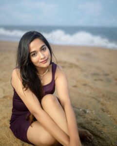 Kaavya Arivumani Instagram - How Is Christmas treating u’all?💜 @dhanush__photography . #kaavya#kaavyaarivumani #cinema#tamilcinema #kollywood #instagram #instadaily