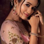 Kaavya Arivumani Instagram - Love-firefly⚜️❤️ . Outfit and styling -@studio149 Co-Styled by -@indu_ig 💓 Fav series shot by -@prachuprashanth 😌 @mspinkpantherjewel @mizubackdrops