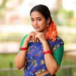 Kaavya Arivumani Instagram - ஏம்மா கனகா .,ஒ௫ போட்டா எடுக்கல்லாமா?🌺 @dhanush__photography #kaavya#kaavyaarivumani
